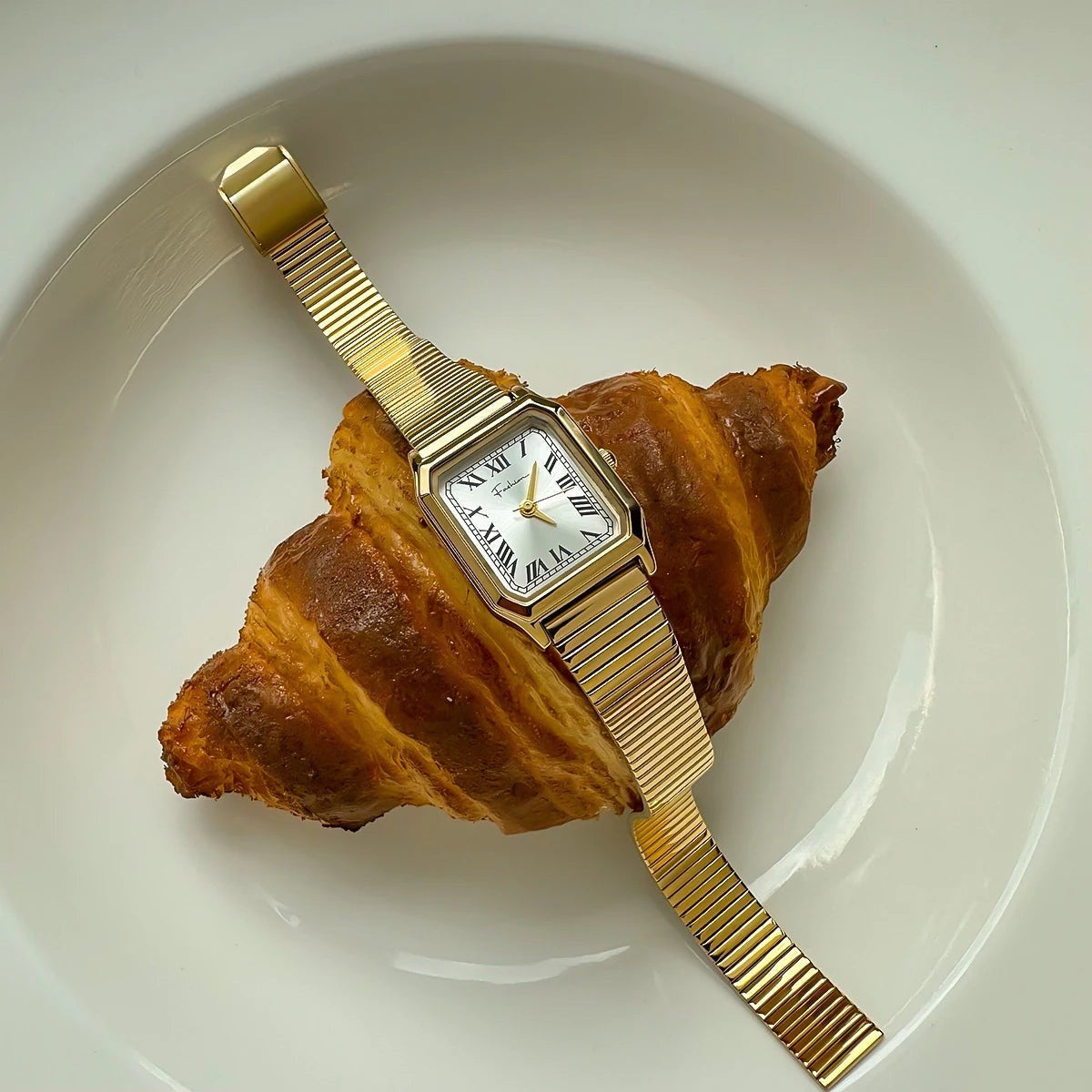 Aurora Quartz Timepieces