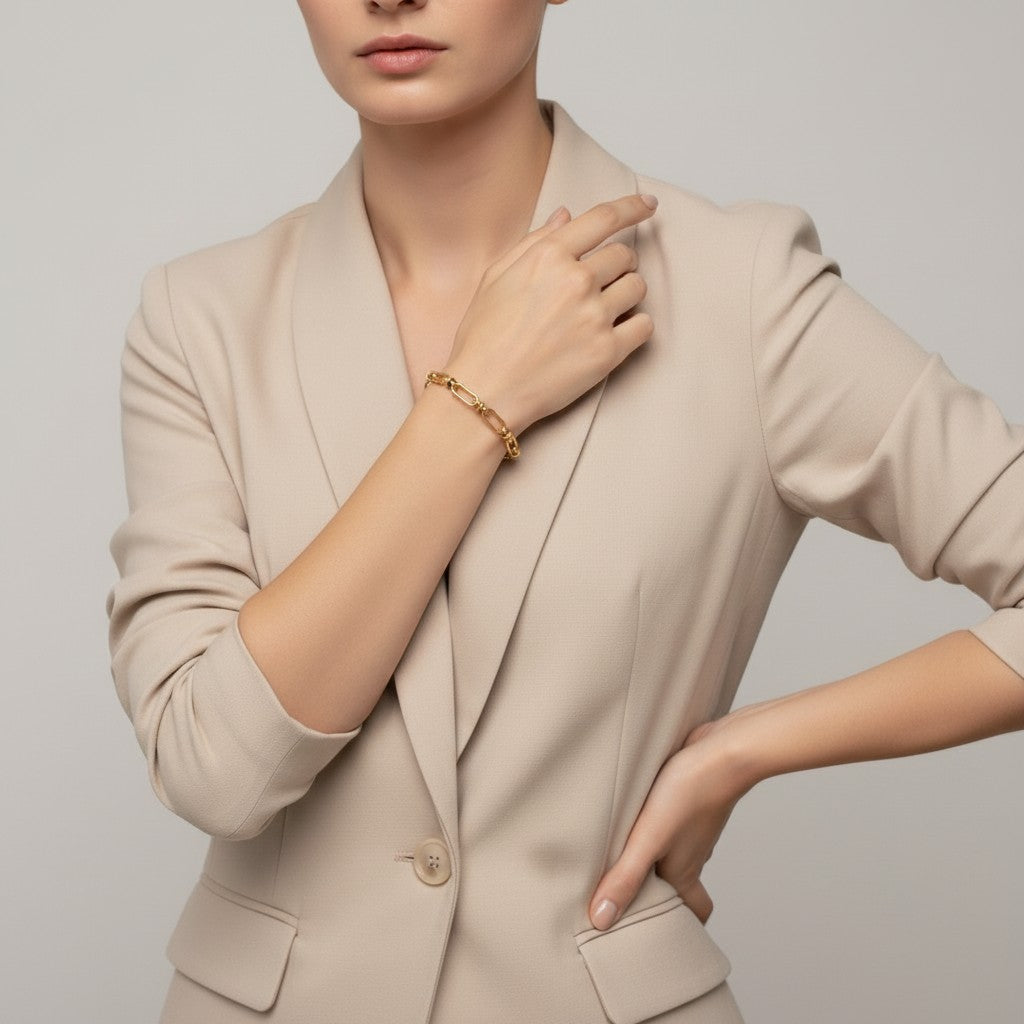 Seraphina Treasures Zephyra gold geometric link bracelet with hollow construction.